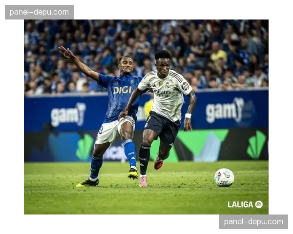 西甲国家德比半场：巴萨1-1皇马，亚马尔与维尼修斯分别为球队建功